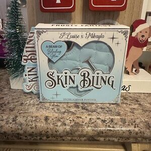 P. Louise x Mikayla Skin Bling Highlighter Powder - Frosty Palette